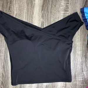 Kortni Jeane off shoulder top